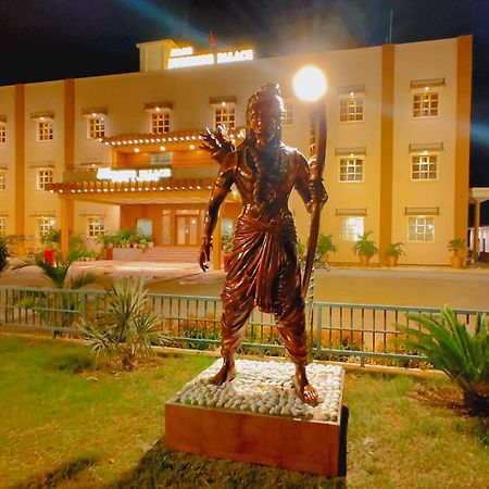 Avadh Sunshine Palace Hotel And Resort Ayodhya Exteriör bild