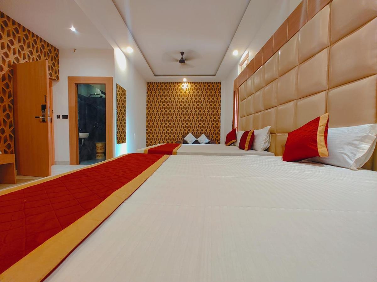 Avadh Sunshine Palace Hotel And Resort Ayodhya Exteriör bild