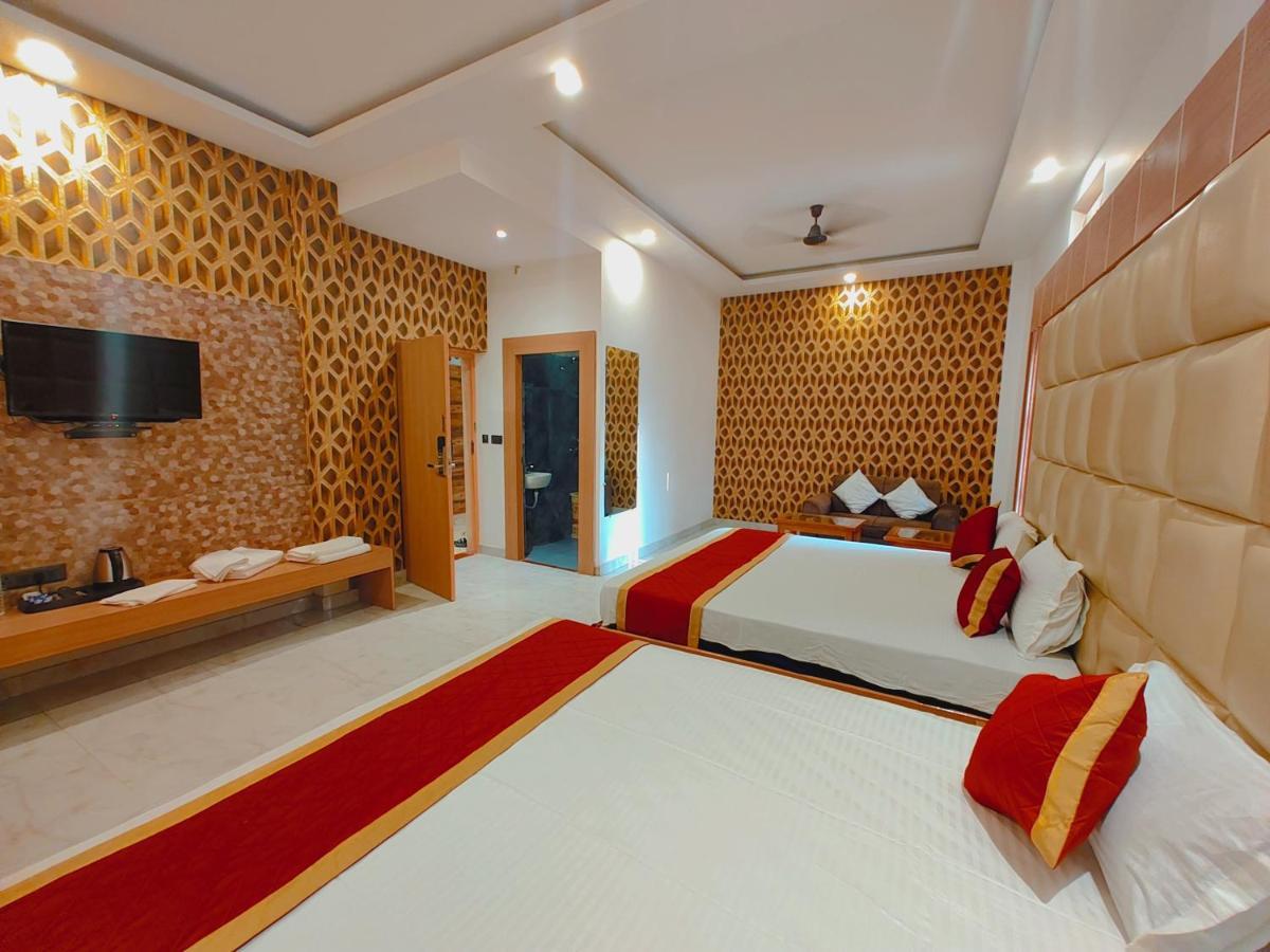 Avadh Sunshine Palace Hotel And Resort Ayodhya Exteriör bild
