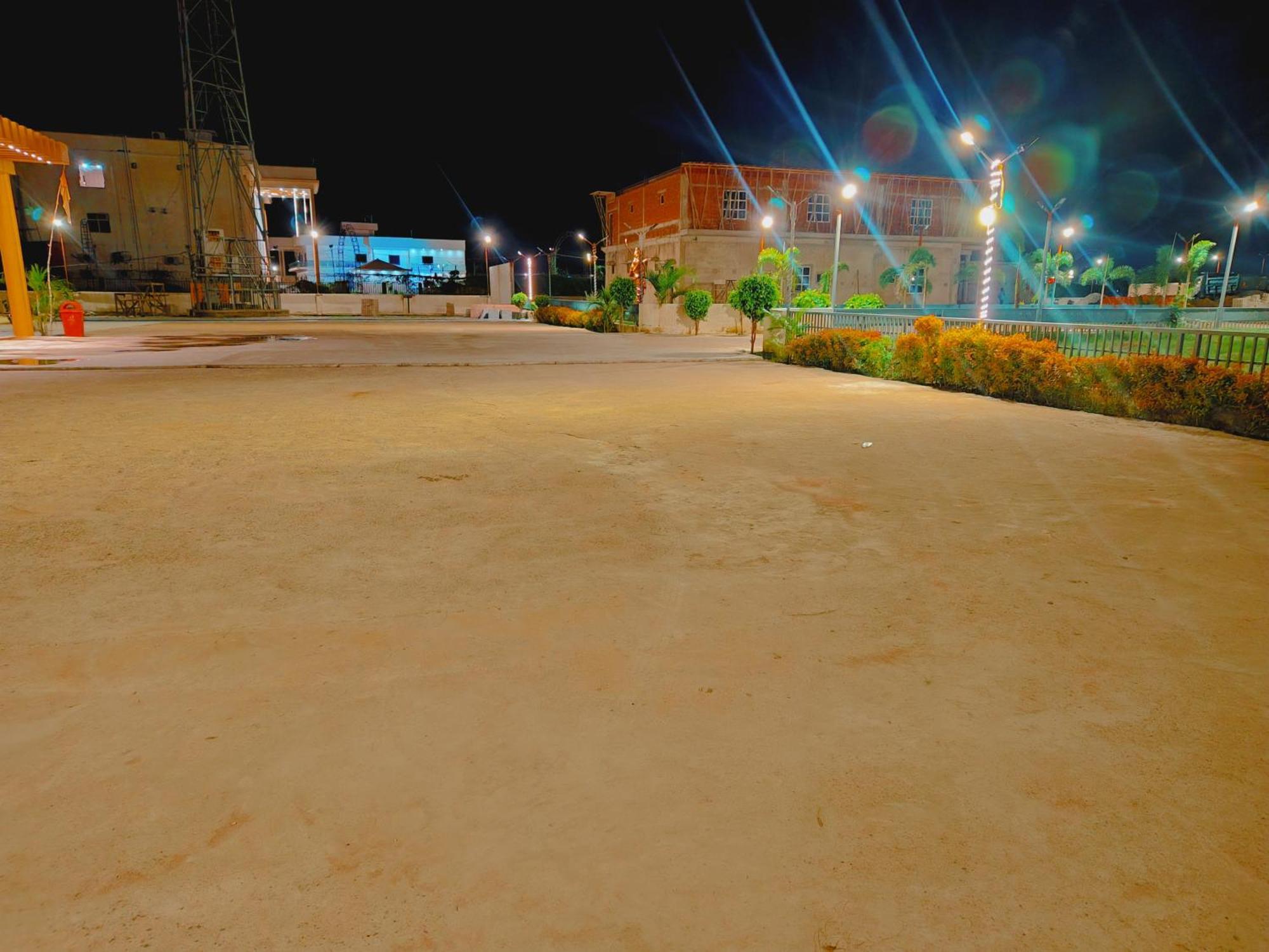 Avadh Sunshine Palace Hotel And Resort Ayodhya Exteriör bild