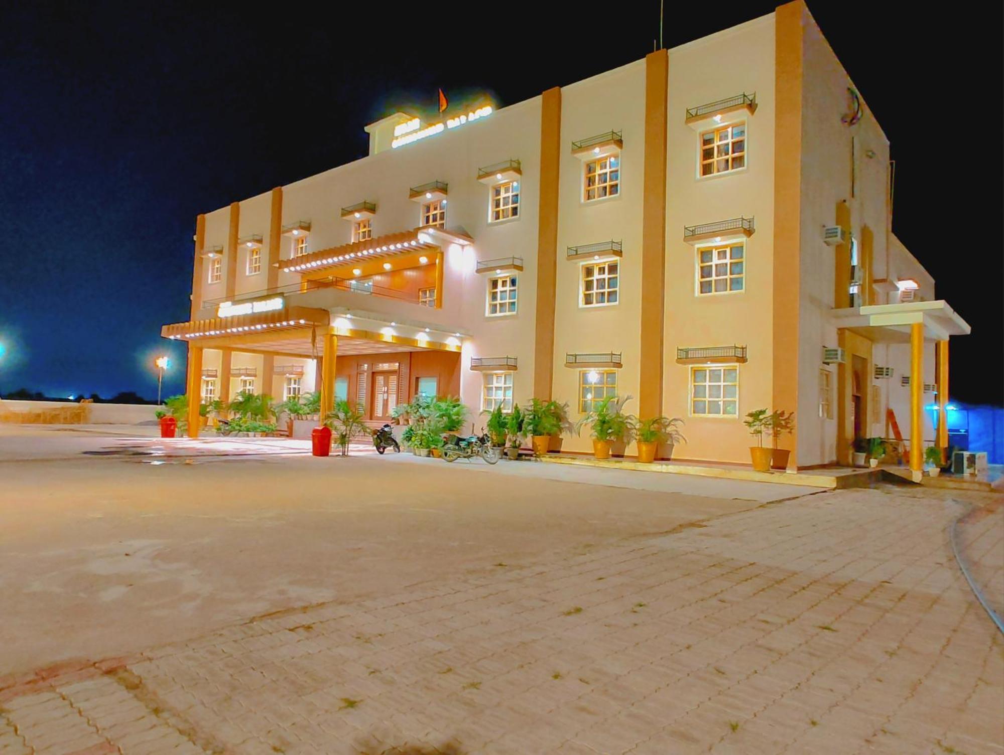Avadh Sunshine Palace Hotel And Resort Ayodhya Exteriör bild