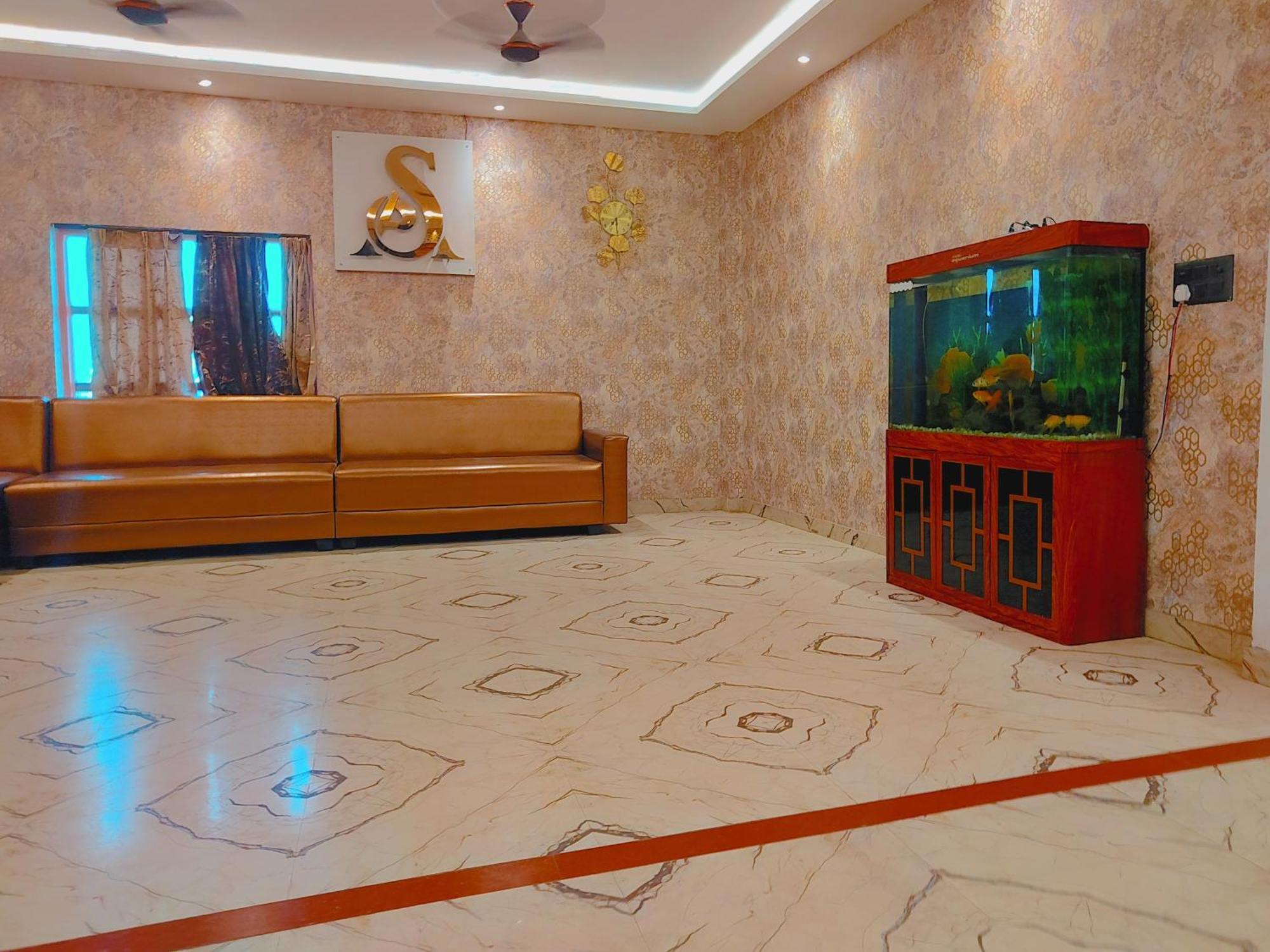 Avadh Sunshine Palace Hotel And Resort Ayodhya Exteriör bild