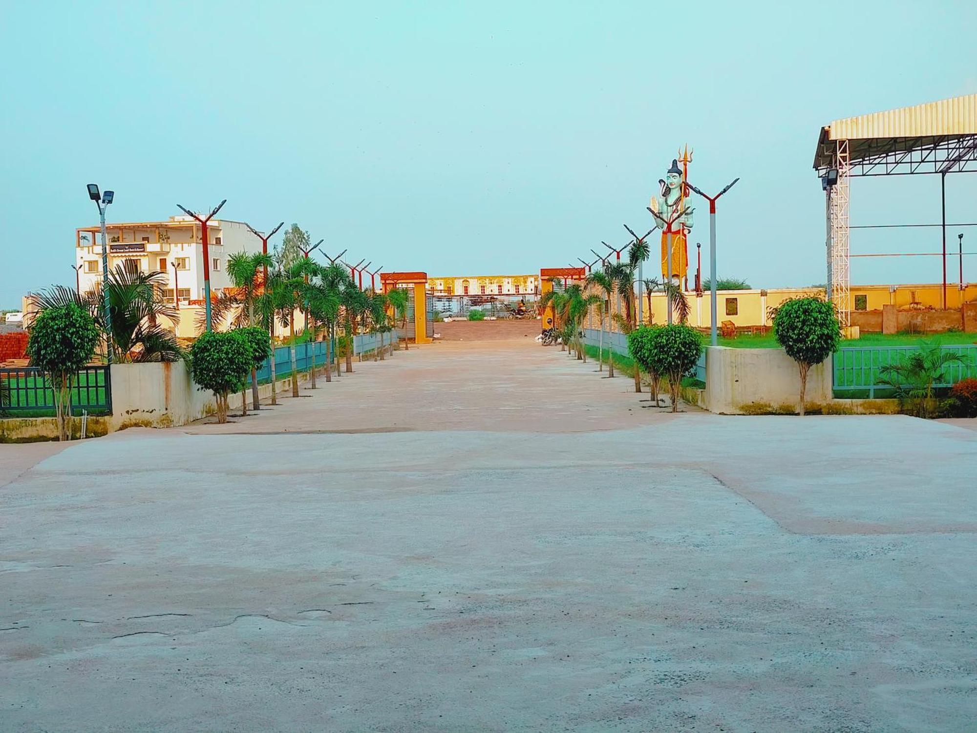 Avadh Sunshine Palace Hotel And Resort Ayodhya Exteriör bild