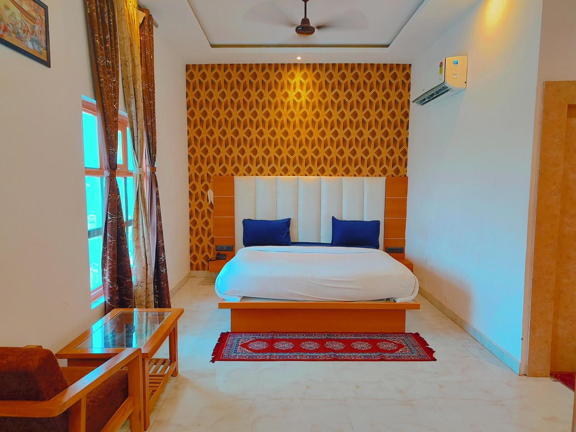 Avadh Sunshine Palace Hotel And Resort Ayodhya Exteriör bild