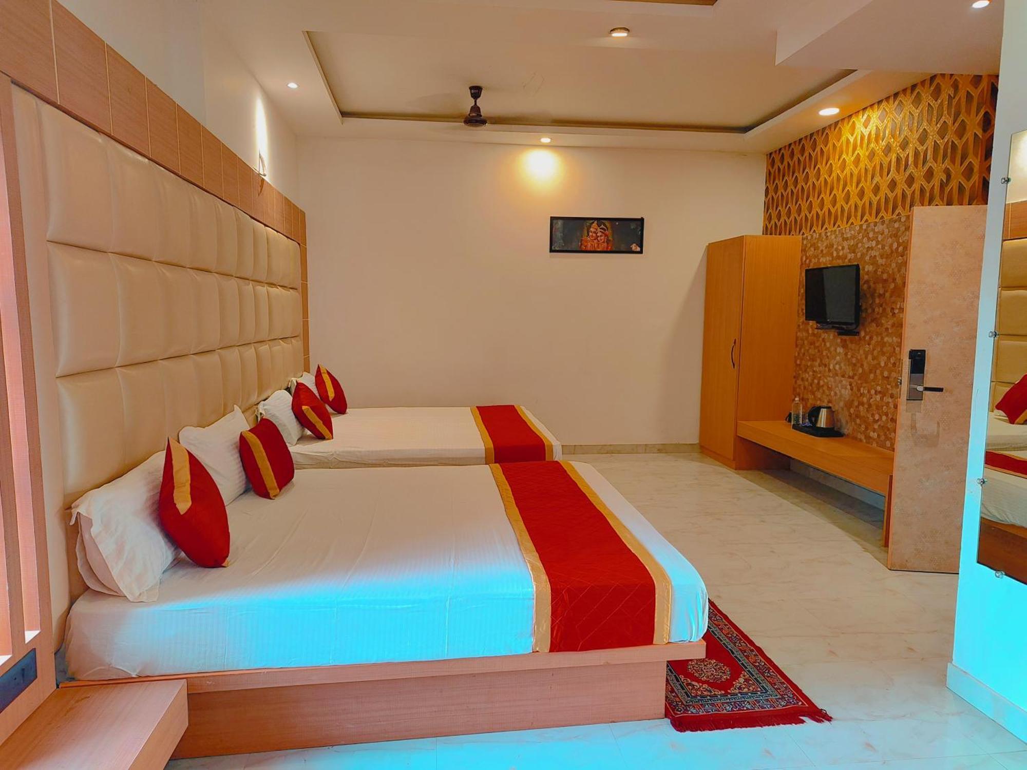 Avadh Sunshine Palace Hotel And Resort Ayodhya Exteriör bild