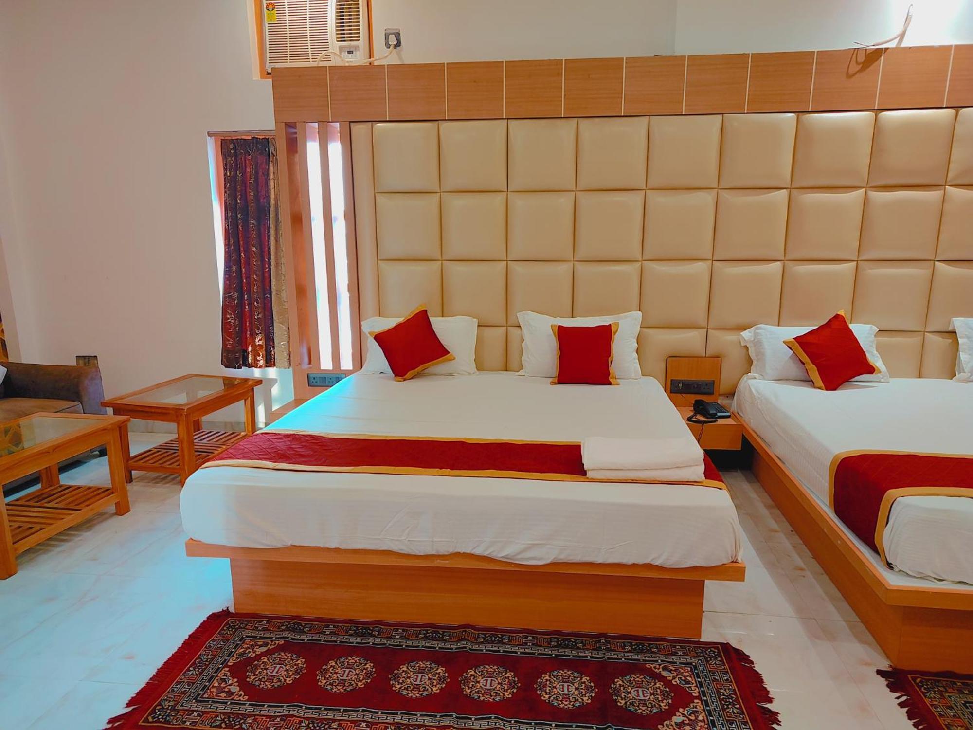 Avadh Sunshine Palace Hotel And Resort Ayodhya Exteriör bild
