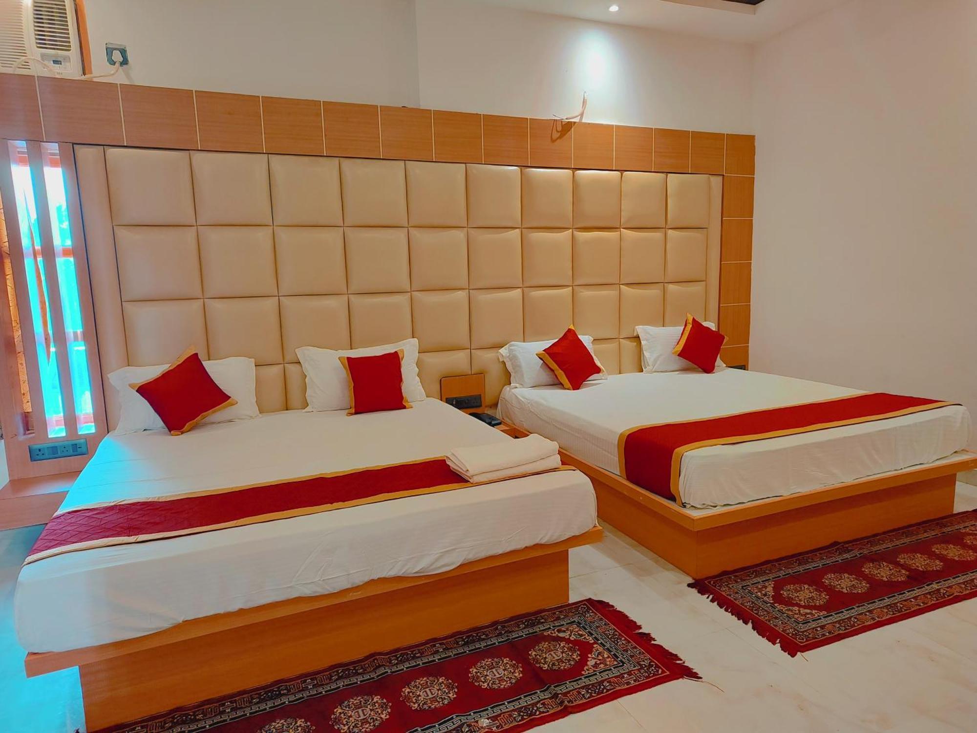 Avadh Sunshine Palace Hotel And Resort Ayodhya Exteriör bild